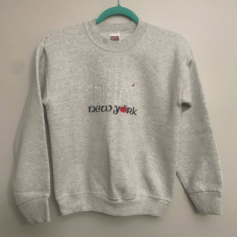 Vintage Embroidered New‎ York Sweatshirt